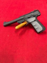 Browning Buckmark Pro Target Camper .22 LR
5.5" - 2 of 10