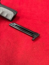 Browning Buckmark Pro Target Camper .22 LR
5.5" - 6 of 10