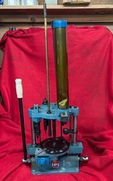 Pacific DL-366 12 Gauge Progressive Shotshell Reloader Press - 1 of 24