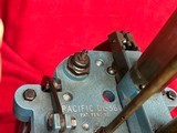 Pacific DL-366 12 Gauge Progressive Shotshell Reloader Press - 2 of 24