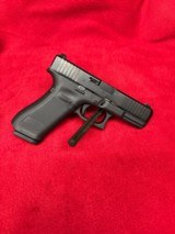 NICE Glock 45 9 mm  - 2 of 9