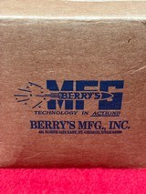 Berrys Bullets 44 240 Gr. FP Reloading Bullets..........1000 Bullets - 3 of 3