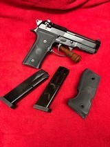NICE Beretta 92X RDO 9MM 4.69" M92 DA/SA - 2 of 10