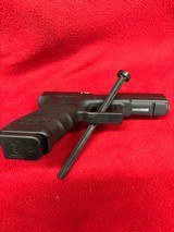 Glock 22 Gen 4 .40 SW ....NITE SIGHTS....2 MAGS - 3 of 8