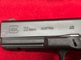 Glock 22 Gen 4 .40 SW ....NITE SIGHTS....2 MAGS - 7 of 8