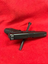 Glock 22 Gen 4 .40 SW ....NITE SIGHTS....2 MAGS - 4 of 8