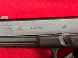 Glock 22 Gen 3 .40 SW..... 2 MAGS......NITE SIGHTS - 7 of 8