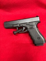 Glock 22 Gen 3 .40 SW..... 2 MAGS......NITE SIGHTS