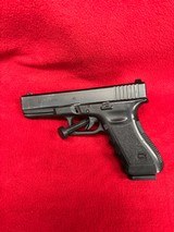 Glock 22 Gen 3 .40 SW.....NITE SIGHTS....2 MAGS - 2 of 8