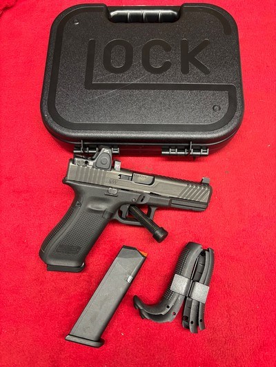 NICE Jager Werks Glock 17 9mm with Trijicon RMR