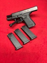 NEW Glock 19 Gen 5 9MM....3 Mags... Ameriglo... Black..CA COMPLIANT - 6 of 13