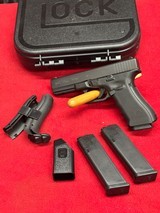 Glock 22 Gen 4  .40 SW 