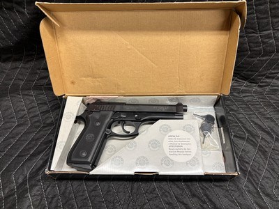 Taurus PT100 40 SW