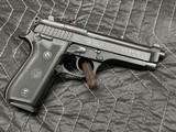 Taurus PT100 40 SW - 2 of 13