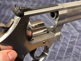 Smith Wesson 686-6 357 Magnum 4 inch Stainless Revolver - 16 of 17
