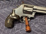 Smith Wesson 686-6 357 Magnum 4 inch Stainless Revolver - 7 of 17