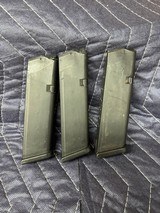 NICE Glock 22 Gen 4 .40 SW  - 8 of 12