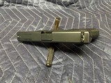 NICE Glock 22 Gen 4 .40 SW  - 5 of 12