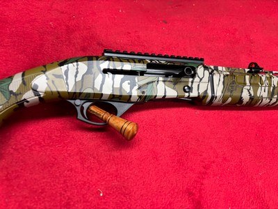 NEW Mossberg .410 Gauge Semi Auto Shotgun 22
