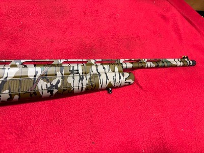 NEW Mossberg .410 Gauge Semi Auto Shotgun 22