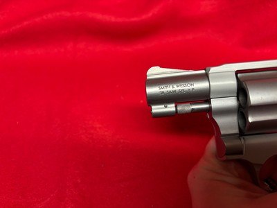 LNIB Smith Wesson 638-3 .38 Special Revolver 5 shot J Frame - Image 6 of 10