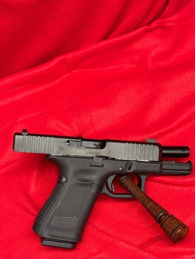 NEW Glock 19 Gen 5 9MM....2 Mags... Ameriglo... Black - Image 6 of 15