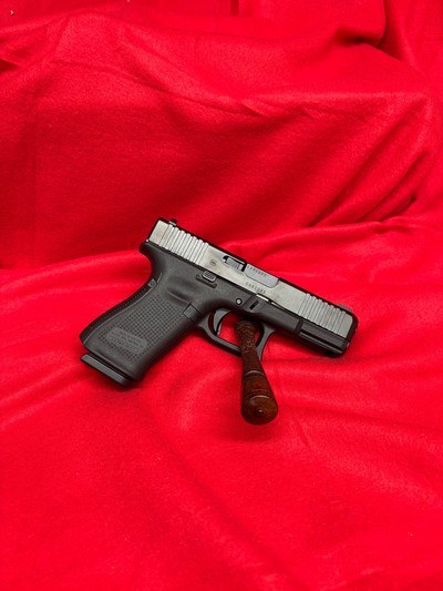 NEW Glock 19 Gen 5 9MM....2 Mags... Ameriglo... Black - Image 2 of 15