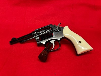 NICE Smith Wesson 10-5 .38 Special Revolver - Image 4 of 13