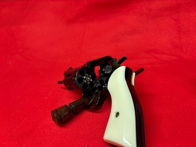 NICE Smith Wesson 10-5 .38 Special Revolver - Image 6 of 13