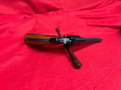 LNIB Smith and Wesson 19-5 .357 Magnum Revolver - Image 4 of 14