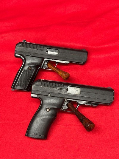 Hi Point Model JC .40 SW Parts Gun & Model JHP .45 ACPSemi-auto Pistols - Image 2 of 5