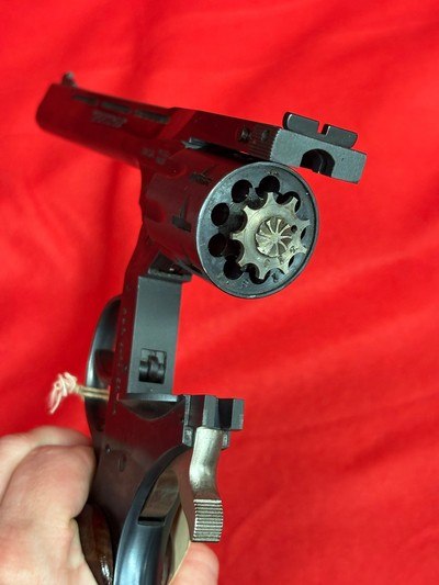 H&R Sportsman Model 999 .22 LR Top Break 6" 9 Shot - Image 8 of 9