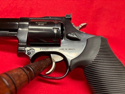 Taurus Tracker .22 LR Revolver 6.5" 9 Shot - Image 2 of 14