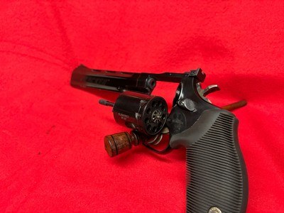 Taurus Tracker .22 LR Revolver 6.5" 9 Shot - Image 5 of 14