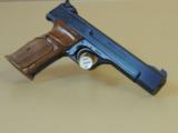 SMITH & WESSON MODEL 41 .22LR PISTOL (INVENTORY#9660) - 1 of 4