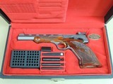 Browning Renaissance Medalist .22lr Pistol in the Case (mbllc#11027)