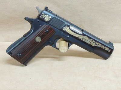 Colt 1981 Ace Custom Shop .22lr Pistol in the Case (mbllc#11176) - Image 1 of 7