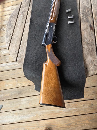 Browning A5 20 gauge,28 inch , vent rib,4 invecter chokes , skeet, ic, lt. Mod, mod..