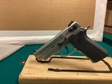 S&W-4006TSW .40 - 2 of 8