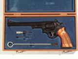 S&W MODEL 29 REVOLVER .44 MAGNUM WITH FACTORY BOX
.44 magnum - 1 of 6