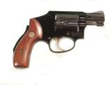 EARLY S&W MODEL 42 AIRWEIGHT REVOLVER IN IT'S ORIGINAL BOX - 2 of 6