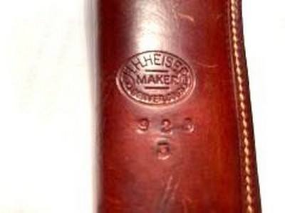 COLTPRE- WOODSMAN PISTOL ACCOMPAINED BY IT'S 