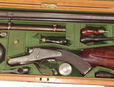 FABULOUS ALEXANDER HENRY HAMMERLESS DOUBLE RIFLE IN .500 EXPRESS IN IT'S ORIGINAL CASE COMPLETE WITH ACCESSORIES - Image 6 of 15