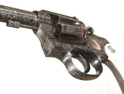FABULOUS JOHN WARREN GOLD INLAID ENGRAVED COLT NEW SERVICE REVOLVER - Image 17 of 18