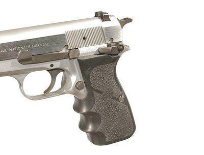 BROWNING HI-POWER SEMI AUTO PISTOL IN STAINLESS STEEL. - Image 2 of 4