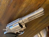 Smith and Wesson Distinguished Service Revolver 357 mag - 5 of 5