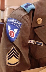 Korean 11th Airborne Uniform Ensemble - 9 of 11