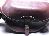 Vintage
Shoulder Shell Bag - 2 of 3