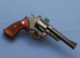 S O L D - - - - Smith & Wesson - Model 57
- RARE - S Prefix Serial Number - MINT Condition ! - 2 of 12