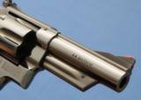 S O L D - - - Smith & Wesson - Model 29-2
- 4 Inch - RARE - S Prefix Serial Number - Diamond Grips -
! - 3 of 10